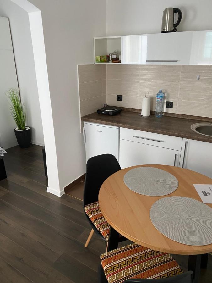Strawberry Apartments City Center Novi Sad Exterior foto